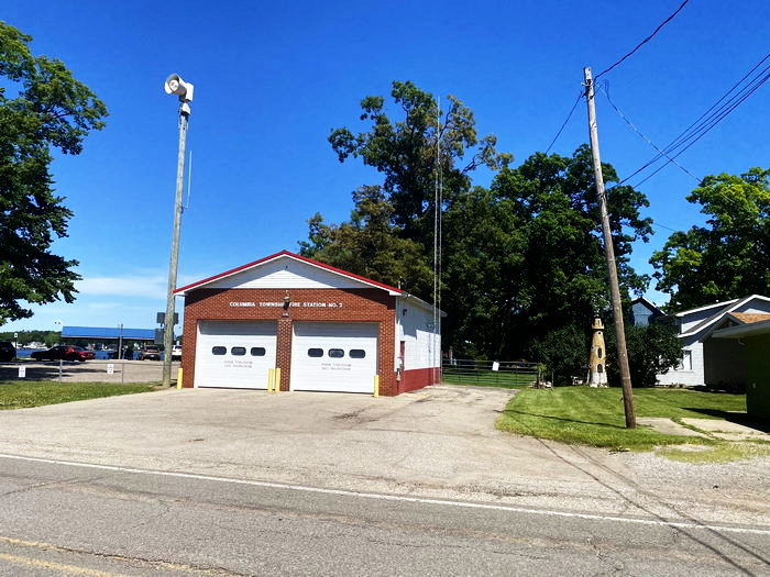 Pleasant View Hotel and Dance Pavillion - In And Around Clark Lake (newer photo)